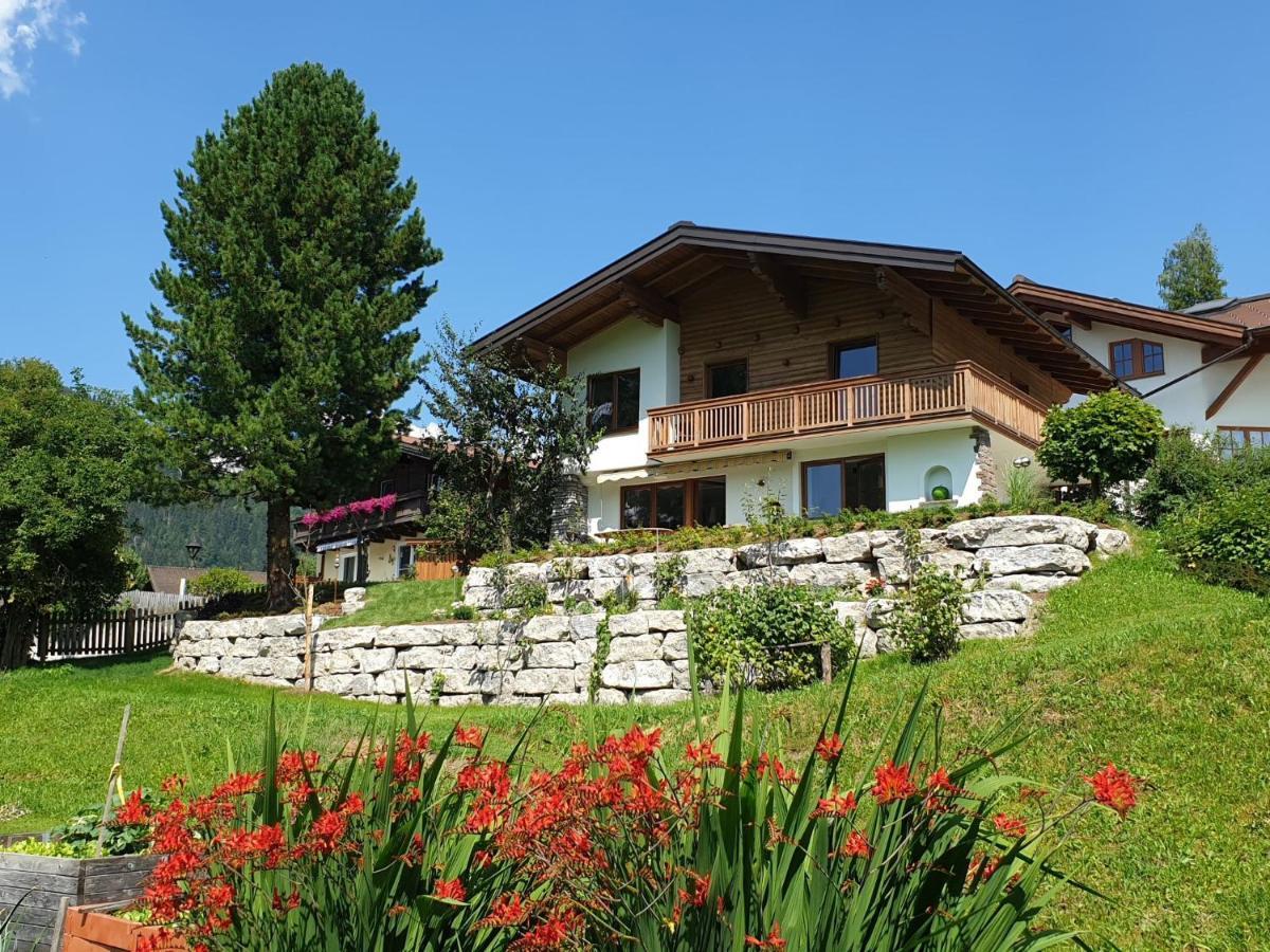 Holiday Home Happy By Interhome Eben Im Pongau Exteriér fotografie